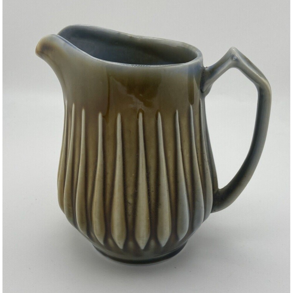 CREAMER, MILK JUG, PITCHER WADE IRISH PORCELAIN JAMES BORSEY DESIGN "RAINDROPS"